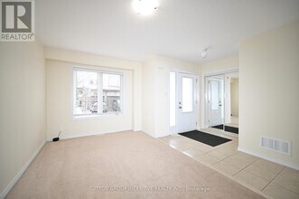 90 Sovereigns Gate in Barrie, ON - Building Photo - Building Photo