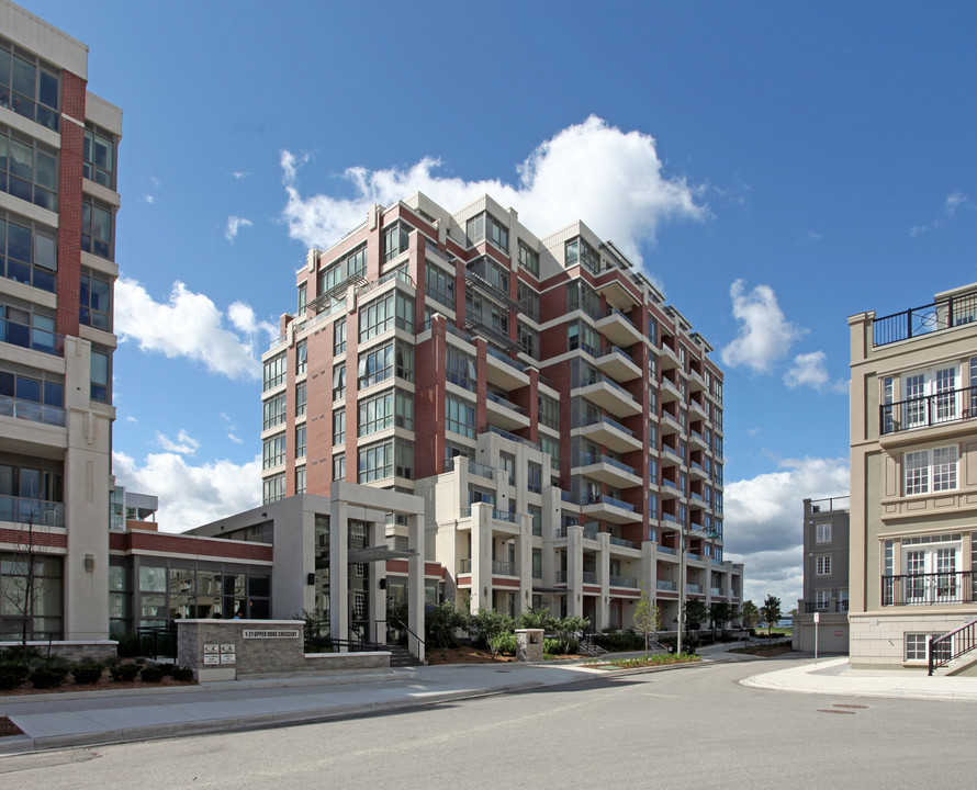 Rouge Bijou in Markham, ON - Building Photo