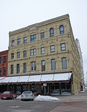 343 N Broadway in Milwaukee, WI - Building Photo - Building Photo