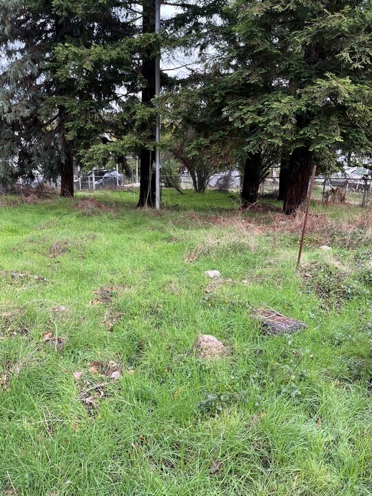 39A Stark Ln in Jackson, CA - Building Photo