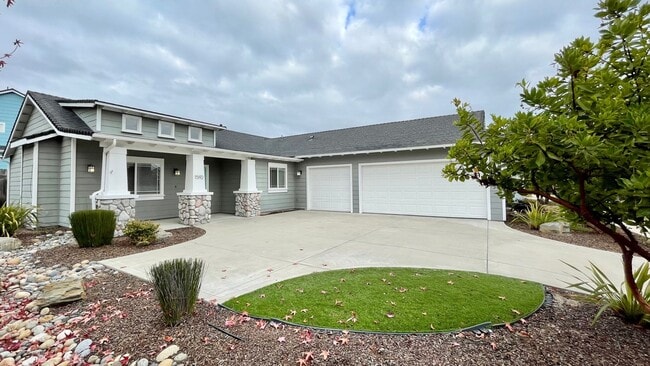 1592 Huckleberry Ave in Arroyo Grande, CA - Building Photo - Building Photo