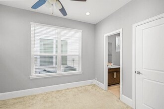 411 N Nagle St in Houston, TX - Building Photo - Building Photo