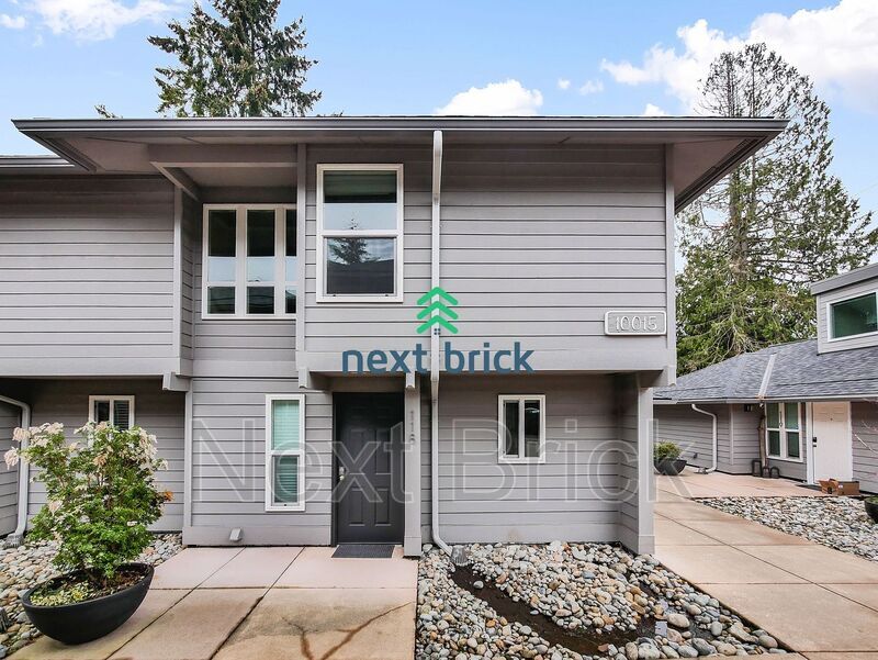 10015 NE 12th St in Bellevue, WA - Building Photo