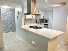 630 Ocean Dr in Juno Beach, FL - Building Photo - Building Photo