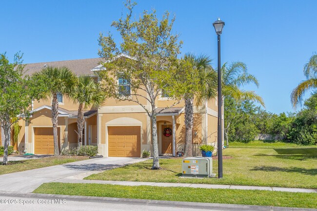 2705 Revolution St in Melbourne, FL - Building Photo - Building Photo