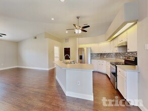 3598 N Biscayne Dr, Unit 26-2 in North Port, FL - Foto de edificio - Building Photo