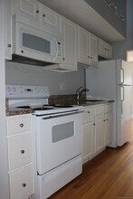 488 Chapel St in New Haven, CT - Building Photo - Building Photo