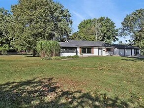 1028 28th St in West Des Moines, IA - Building Photo - Building Photo