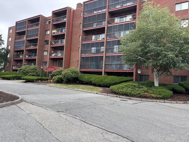 property at 1 Summit Dr
