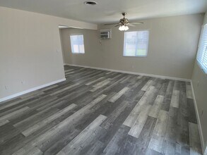 1150 Sumner Ave in El Cajon, CA - Building Photo - Building Photo