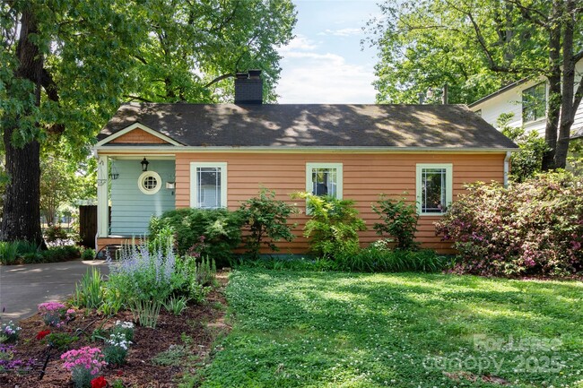 property at 3440 Oakwood Ave