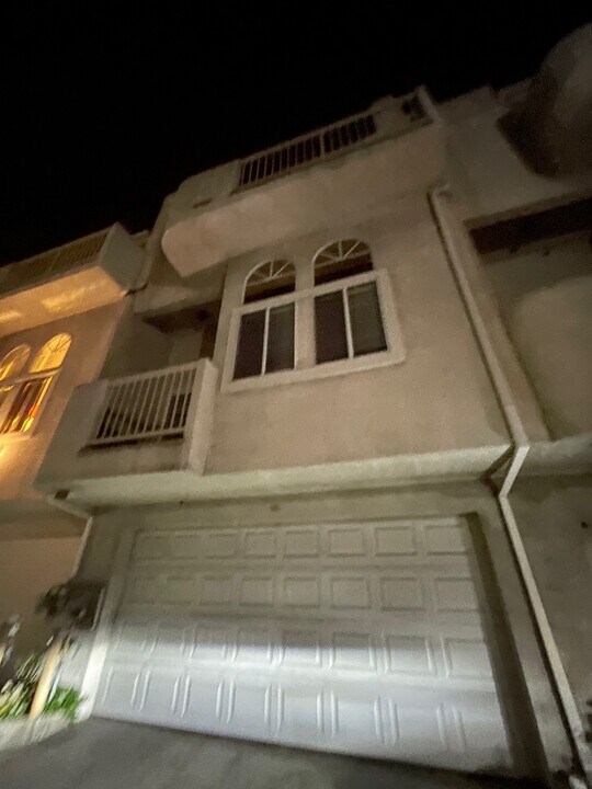 999 Figueroa Ter in Los Angeles, CA - Building Photo
