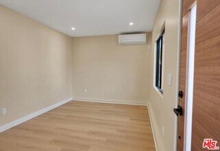 10507 Dempsey Ave in Los Angeles, CA - Building Photo - Building Photo