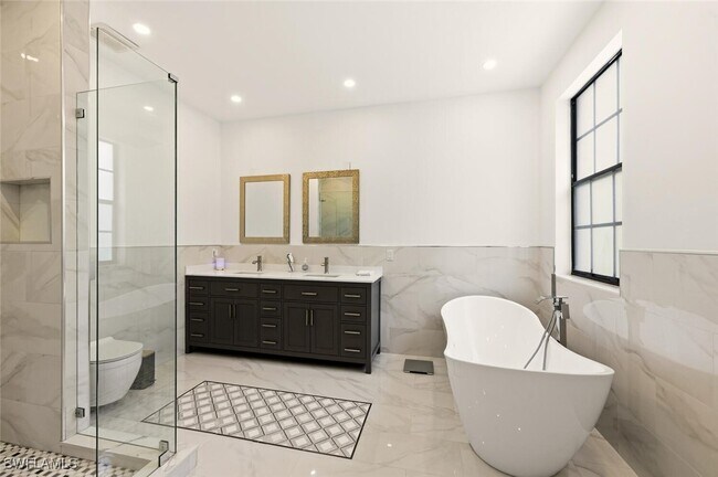 property at 14978 Summit Pl Cir