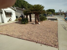 1862 Pueblo Dr in Hemet, CA - Building Photo