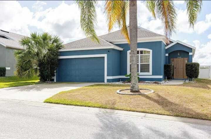 1005 Corvina Dr in Davenport, FL - Building Photo