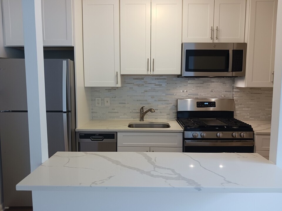 1260 21st St NW, Unit 514 in Washington, DC - Foto de edificio