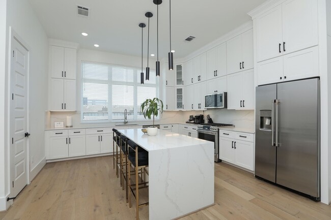 property at 5704 Fairdale Ln