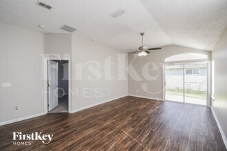 2956 Centerwood Dr N in Jacksonville, FL - Building Photo - Building Photo