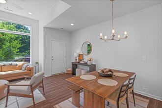 2211 Statesville Ave in Charlotte, NC - Building Photo - Building Photo