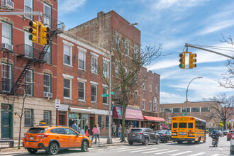 239 Court St in Brooklyn, NY - Building Photo - Building Photo