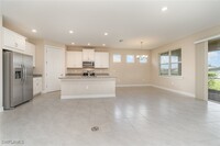 3013 Birchin Ln in Ft. Myers, FL - Foto de edificio - Building Photo