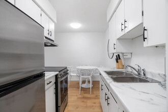 229 E 13th Ave in Vancouver, BC - Building Photo - Building Photo