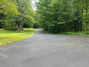 2279 Stinson Lake Rd in Rumney, NH - Building Photo - Building Photo
