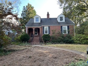 111 W Hillcrest Dr in Greenville, SC - Building Photo - Building Photo