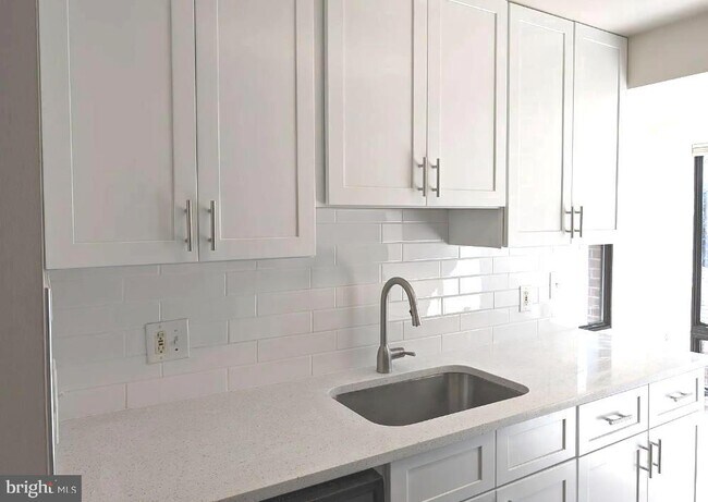 18001 Chalet Dr-Unit -19-202 in Germantown, MD - Building Photo - Building Photo