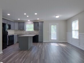 305 Bonita Dr in Easley, SC - Building Photo - Building Photo