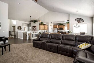 358 Wrangler Ct in Grantsville, UT - Building Photo - Building Photo