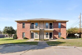 10005 Amber Cir in Waco, TX - Building Photo - Building Photo