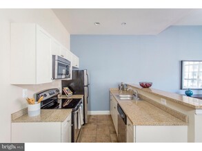 600 N Broad St in Philadelphia, PA - Building Photo - Building Photo