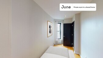Room in Shared 3 bed/1 bath home in New York, NY - Building Photo