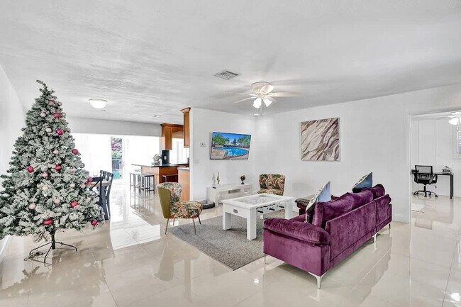 1704 N 53rd Ave-Unit -ID1071972P in Hollywood, FL - Building Photo - Building Photo