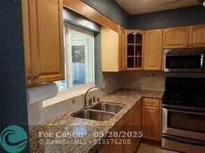 11311 NW 32nd Manor in Sunrise, FL - Building Photo - Building Photo
