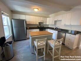 652 Dorchester Ave, Unit 3 in Boston, MA - Building Photo