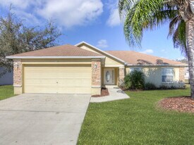 5002 Quercus Loop in Winter Haven, FL - Building Photo