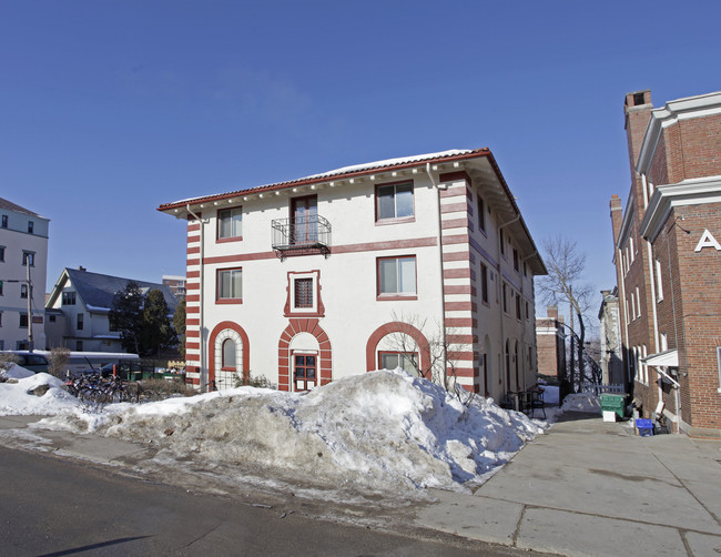 237 W Lakelawn Pl in Madison, WI - Foto de edificio - Building Photo