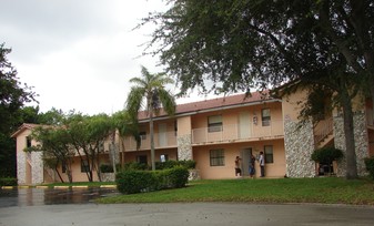 11600 NW 25th Ct Apartments