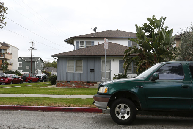 10503 Woodbine St in Los Angeles, CA - Building Photo - Building Photo