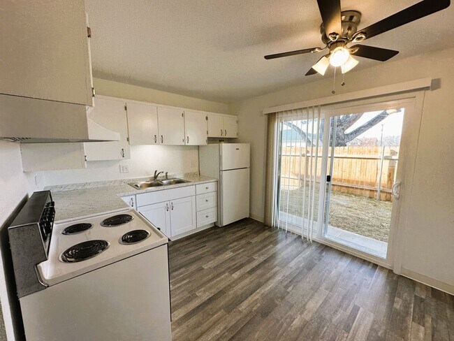 317 NW 8th Ave in Ontario, OR - Building Photo - Building Photo