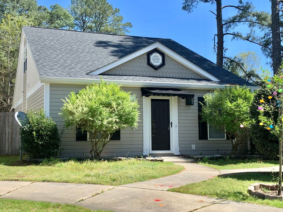 1003 Tomlinson Blvd in New Bern, NC - Building Photo