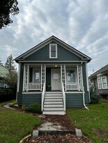 5511 Brooklyn Ave NE in Seattle, WA - Building Photo