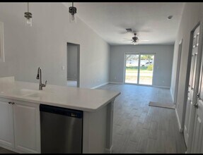 1250 NW Antoch Ave in Stuart, FL - Building Photo - Building Photo