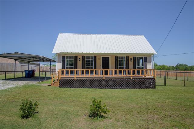 605 Orange Ave in Farmersville, TX - Building Photo - Building Photo