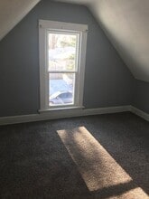 2318 E High St in Davenport, IA - Building Photo - Building Photo