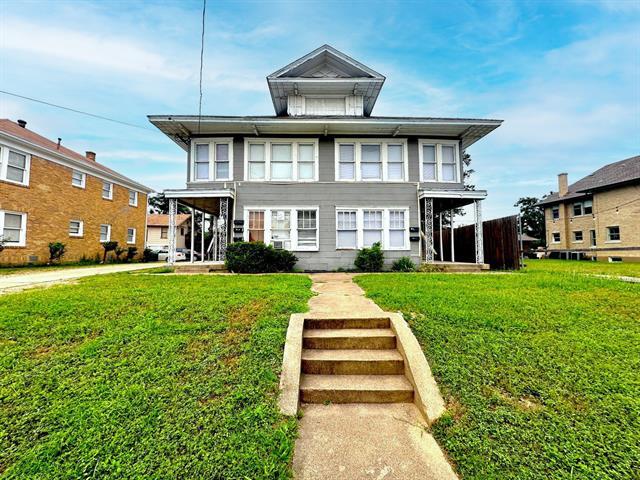 property at 819 N Marsalis Ave