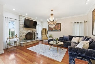 395 Scott St in Elmhurst, IL - Building Photo - Building Photo